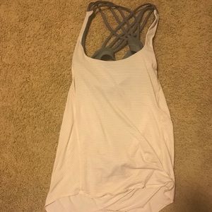 Lululemon workout top